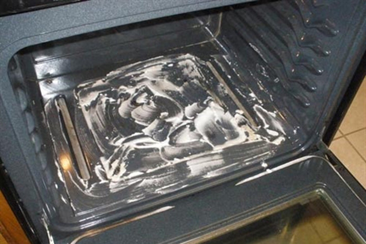 10 mẹo vặt tuyệt vời cho phòng bếp luôn sạch bóng