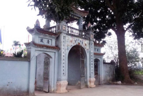 Tấm lòng nhân ái của sư cô nuôi 6 trẻ mồ côi trong ngôi chùa sắp sập - Ảnh 1 Tam long nhan ai cua su co nuoi 6 tre mo coi trong ngoi chua sap sap - Anh 1