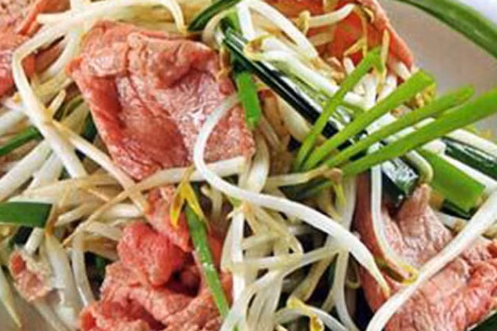 Cách làm thịt bò xào giá hẹ, vị thơm bay cả sang nhà hàng xóm