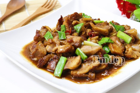 Khỏi vắt óc nghĩ ăn gì hôm nay, gà sốt nước tương ăn lại hay hay! - Ảnh 11 Khoi vat oc nghi an gi hom nay, ga sot nuoc tuong an lai hay hay! - Anh 11