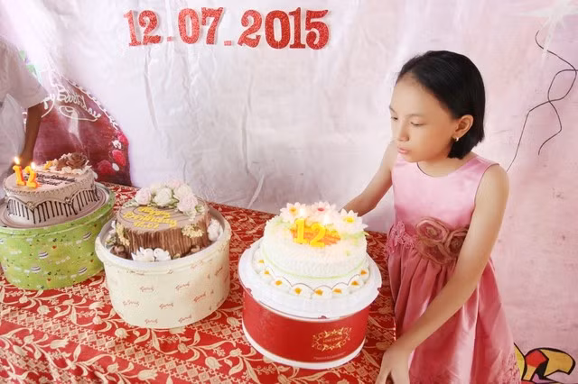 Con gái Long Nhật năm nay vừa tròn 12 tuổi. Cô bé được nhận xét là có nhiều nét giống Long Nhật.