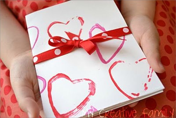 Trò chơi siêu đơn giản từ lõi giấy vệ sinh và màu nước cho bé ngày Tết 3 Trò chơi siêu đơn giản từ lõi giấy vệ sinh và màu nước cho bé ngày Tết 3