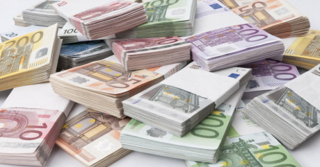 Liên minh châu Âu tuyên bố viện trợ cho Gambia 225 triệu euro - Ảnh 1 Lien minh chau Au tuyen bo vien tro cho Gambia 225 trieu euro - Anh 1