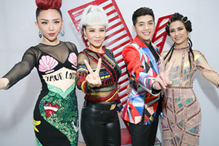 Bộ tứ HLV "The Voice" tung bộ ảnh ấn tượng trước ngày lên sóng