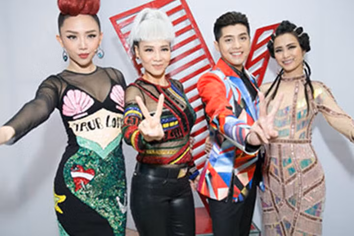 Bộ tứ HLV "The Voice" tung bộ ảnh ấn tượng trước ngày lên sóng