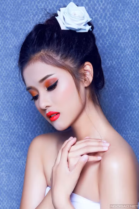 Ngam Hoang Yen Chibi xinh dep khac thuong voi kieu trang diem tong cam - Anh 6