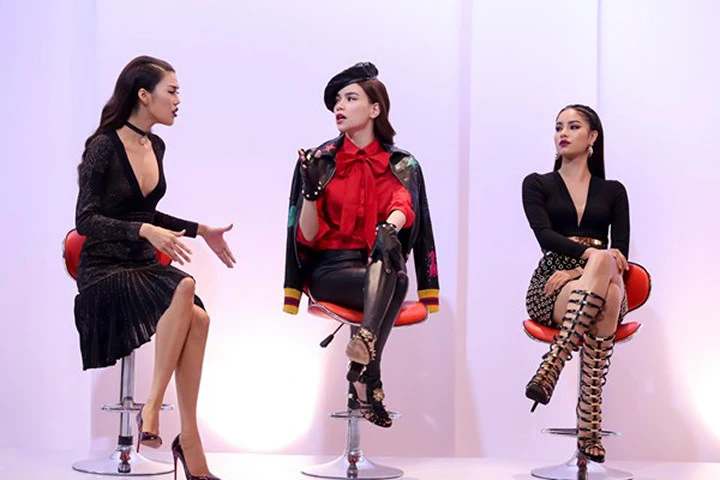 "The Face": An Nguy lúng túng vì lần đầu đi giày cao gót diễn catwalk