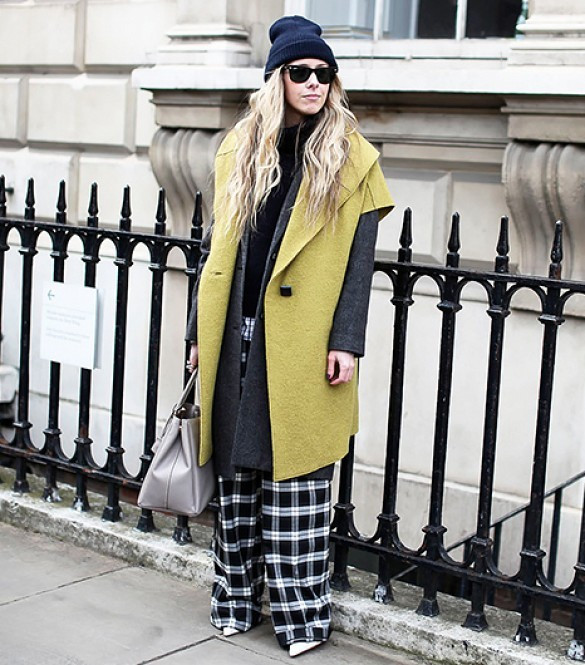 Thời trang layer: Mặc dù rất cá tính nhưng những lớp vải chồng chéo càng khiến bạn lùn hơn. 16 món đồ cô gái chân ngắn cần tránh xa