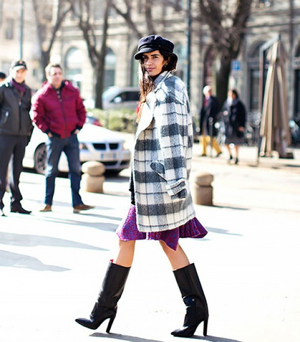 Bốt cao giữa bắp chân: Nếu muốn tạo cảm giác chân dài hơn, bạn nên chọn đôi ankle boots. 16 món đồ cô gái chân ngắn cần tránh xa