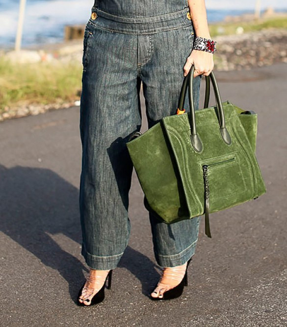 Túi oversize: Nếu muốn cao hơn, bạn nên chọn các kiểu túi nhỏ gọn. 16 món đồ cô gái chân ngắn cần tránh xa