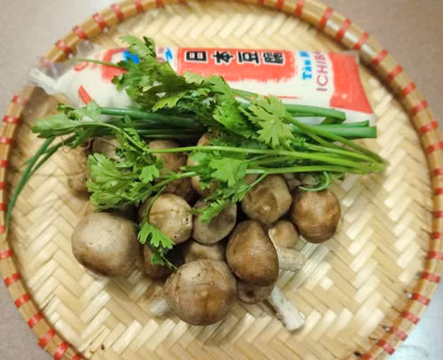 Đậu hũ non sốt nấm đông cô chay chuẩn bị đón Rằm