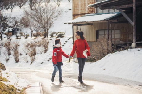 Valentine này, Ông Cao Thắng đã bị Đông Nhi cho ra rìa! - Ảnh 2 Valentine nay, Ong Cao Thang da bi Dong Nhi cho ra ria! - Anh 2
