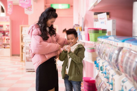 Valentine này, Ông Cao Thắng đã bị Đông Nhi cho ra rìa! - Ảnh 3 Valentine nay, Ong Cao Thang da bi Dong Nhi cho ra ria! - Anh 3