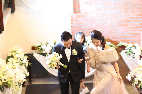 Mẹ Hoa hậu Thu Ngân chi nửa tỷ tiền hoa trang hoàng tiệc cưới con - Ảnh 10 Me Hoa hau Thu Ngan chi nua ty tien hoa trang hoang tiec cuoi con - Anh 10