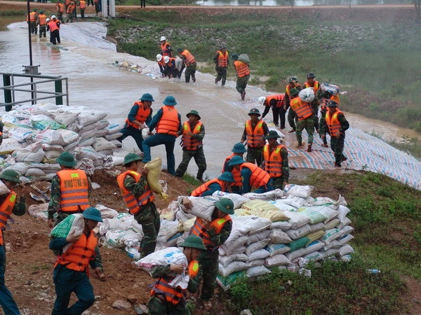 Tình huống giả định hồ Thọ Sơn bị vỡ quân đội nhanh chóng được lệnh điều động đến cứu hồ 