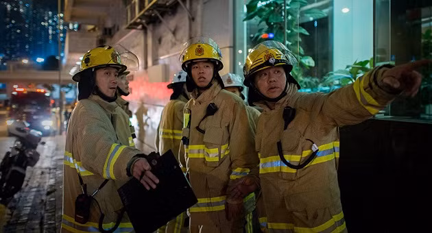 Quá trình dỡ quả bom rất khó khăn