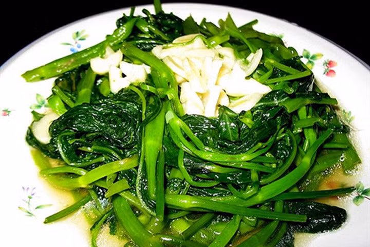 Ăn tỏi theo cách này cực kỳ nguy hiểm cho sức khỏe cả nhà