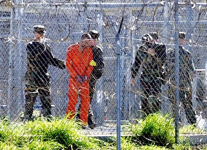 Bên trong "địa ngục trần gian" tổng thống Mỹ quyết đóng cửa ảnh 11