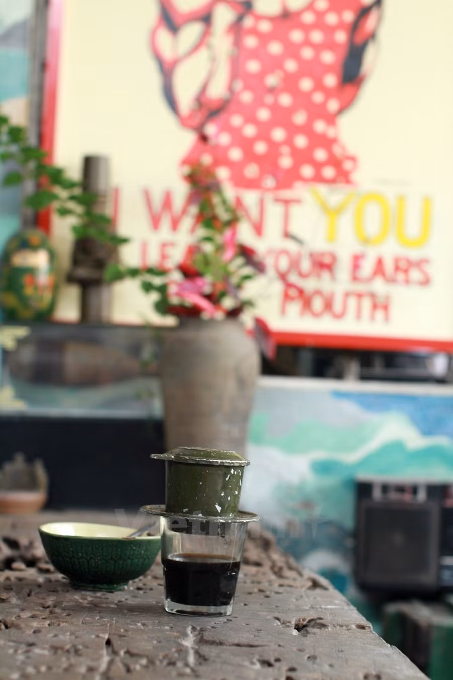 Độc đáo quán càphê “phong cách” chiến tranh ở cố đô Huế ảnh 12