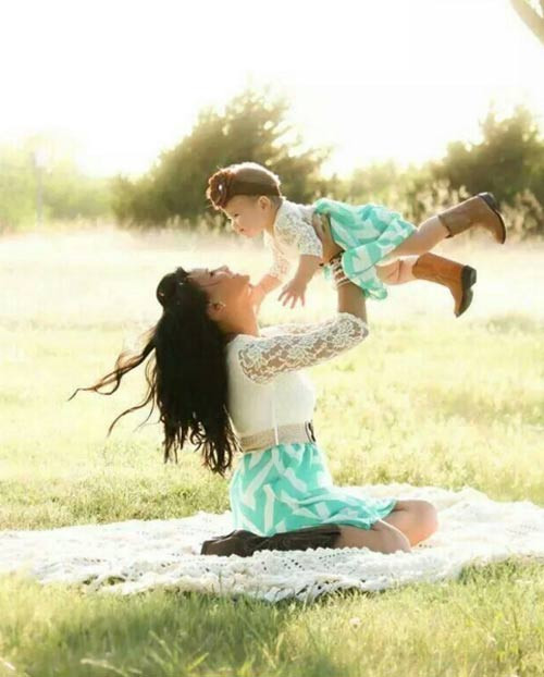 Những hình ảnh tuyệt đẹp của mẹ và con gái ảnh 2 Những hình ảnh tuyệt đẹp của mẹ và con gái ảnh 2