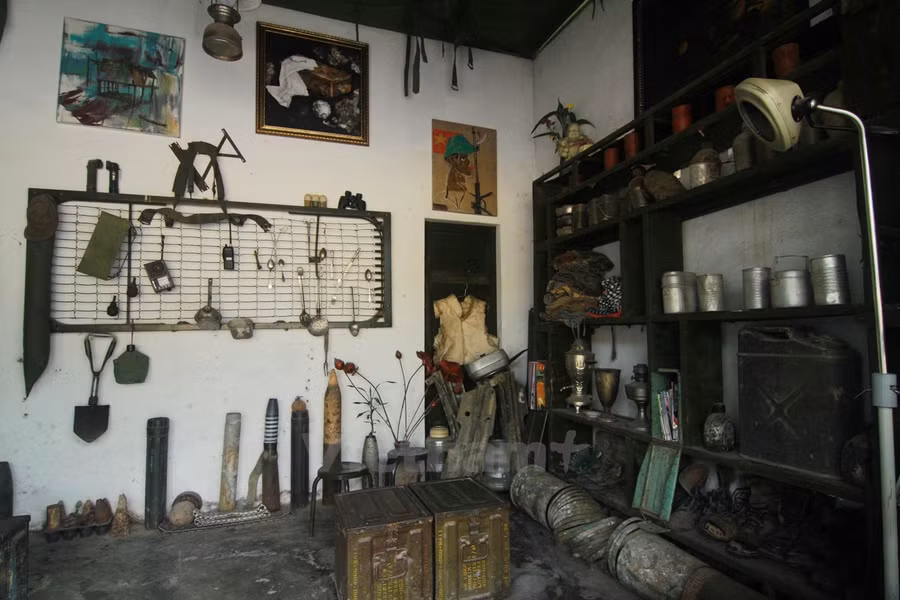 Độc đáo quán càphê “phong cách” chiến tranh ở cố đô Huế ảnh 7