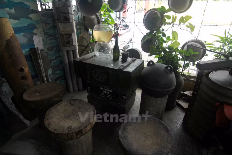 Độc đáo quán càphê “phong cách” chiến tranh ở cố đô Huế ảnh 11