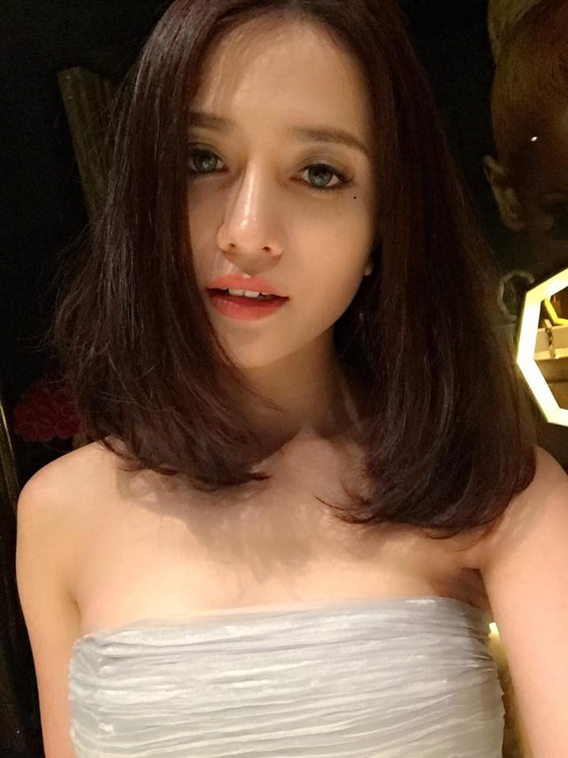 Cô nàng xa quê mua 4 bánh, mở tiệm không cần ai “chống lưng“ ảnh 1 Một mình vào Sài Gòn lập nghiệp, cô gái trẻ từng làm qua nhiều nghề.