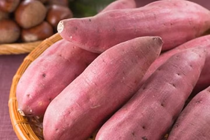 Chỉ cần dùng 1 củ khoai lang, da đen mấy cũng trắng bóc sau 1 tuần