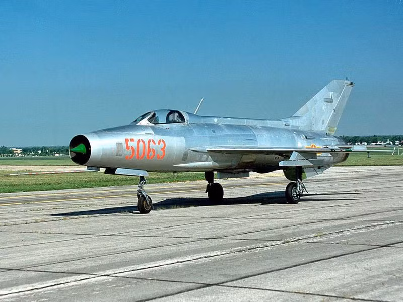 tên lửa, súng phòng không, bích kích pháo, pháo tự hành, máy bay chiến đấu, mạng xã hội, súng máy, IS, phiến quân, Nhà nước Hồi giáo, xe tăng, súng chống tăng, xe bọc thép