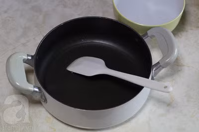 Me Viet o Nhat chia se cach lam banh mochi giot nuoc dep lung linh - Anh 2