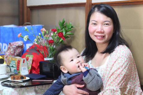Mẹ Việt ở Nhật chia sẻ cách làm bánh mochi giọt nước đẹp lung linh - Ảnh 9 Me Viet o Nhat chia se cach lam banh mochi giot nuoc dep lung linh - Anh 9