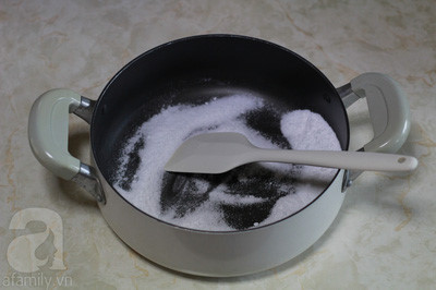 Mẹ Việt ở Nhật chia sẻ cách làm bánh mochi giọt nước đẹp lung linh - Ảnh 1 Me Viet o Nhat chia se cach lam banh mochi giot nuoc dep lung linh - Anh 1