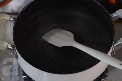 Me Viet o Nhat chia se cach lam banh mochi giot nuoc dep lung linh - Anh 4