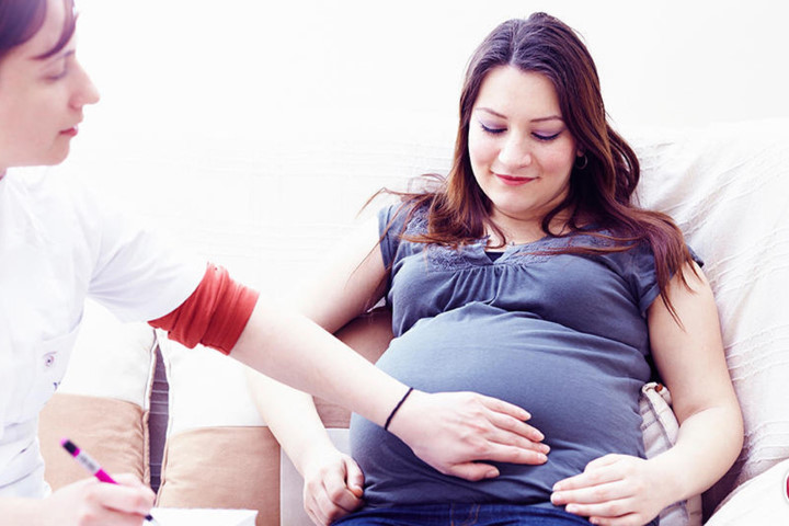 Làm sao mẹ bầu biết bụng đã tụt để sắp sinh con?