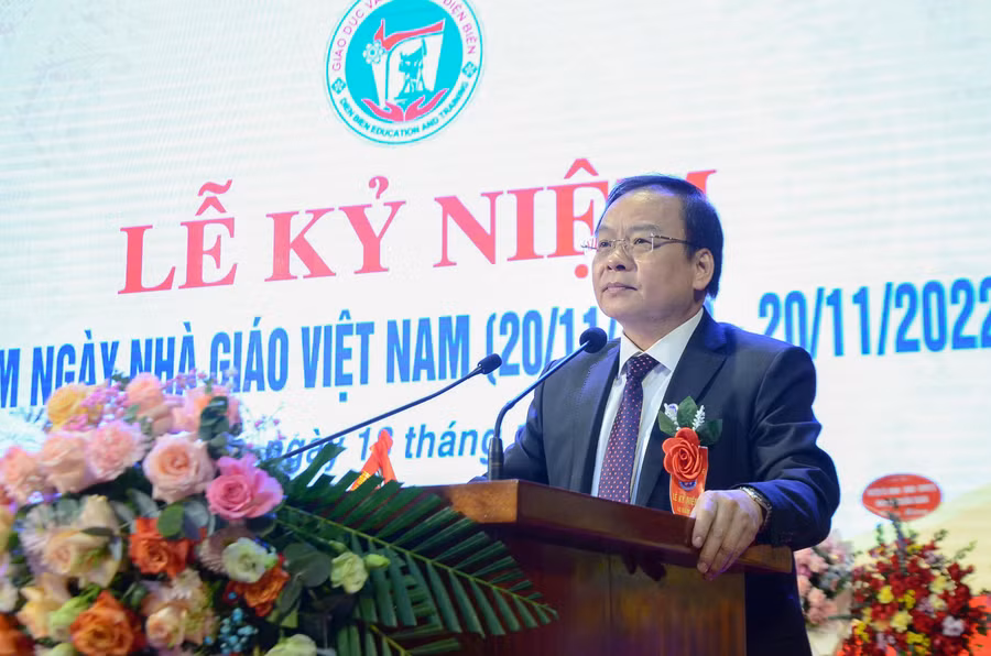 Ông Mùa A Sơn, Phó Bí thư Thường trực Tỉnh ủy Điện Biên phát biểu tại Lễ kỷ niệm.