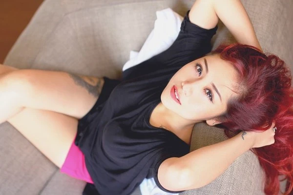 Những cô nàng công sở mê hình xăm: “Thích mà ngại là chưa thích”