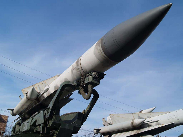 Hệ thống phòng không S-200.
