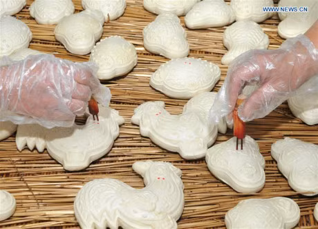 Nan banh bao hinh ga don nam Dinh Dau - Anh 2