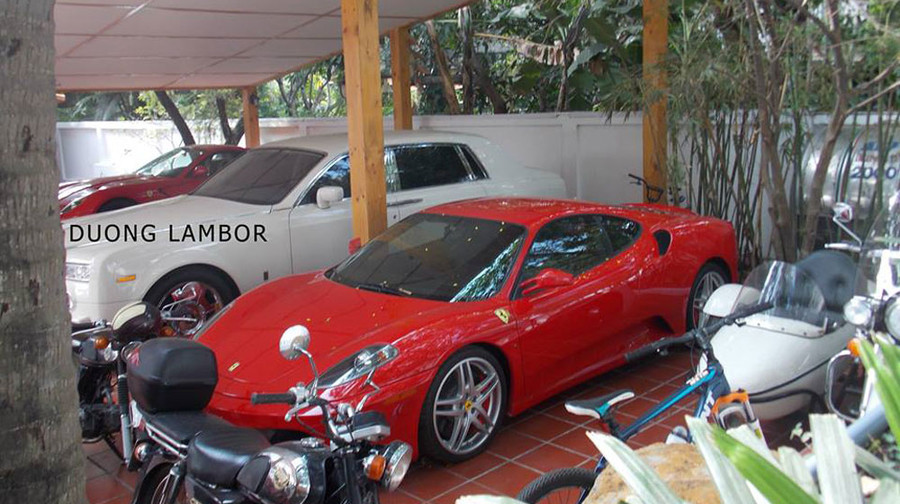 Đột nhập gara toàn siêu xe của ông trùm cafe Trung Nguyên ảnh 3 10685593_606101286190943_7053003307551725066_n - Copy.jpg