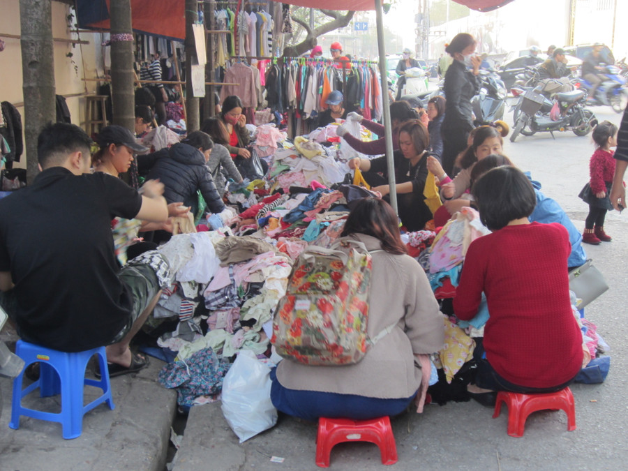 Rước bệnh "khó nói" từ quần áo hàng thùng ảnh 1 Rước bệnh "khó nói" từ quần áo hàng thùng ảnh 1