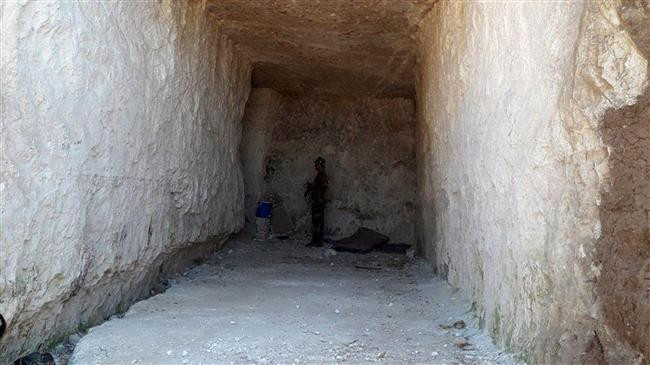 Đường hầm sâu 20 mét, dài 50 mét.