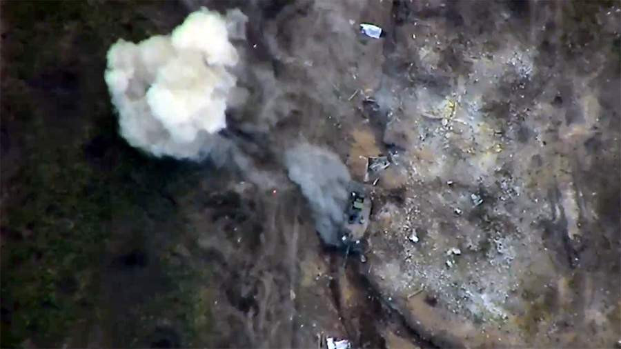 Thiết giáp Ukraine bị phá hủy.