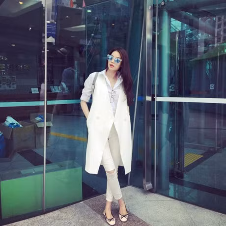 Hoc cach phoi do cung ao so mi trang sanh dieu nhu Pham Huong - Anh 8