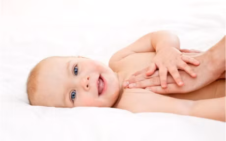 Hai bo phan nay cua tre so sinh, cang duoc cham nhieu be cang thong minh - Anh 2