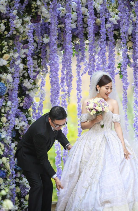 Dù bạn là ai, cũng phải cân nhắc việc mời Lưu Diệc Phi làm phù dâu bởi... - Ảnh 1 Du ban la ai, cung phai can nhac viec moi Luu Diec Phi lam phu dau boi... - Anh 1