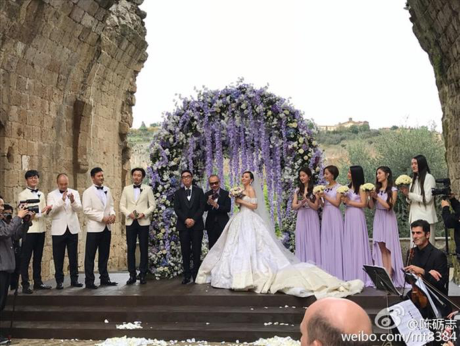 Dù bạn là ai, cũng phải cân nhắc việc mời Lưu Diệc Phi làm phù dâu bởi... - Ảnh 8 Du ban la ai, cung phai can nhac viec moi Luu Diec Phi lam phu dau boi... - Anh 8