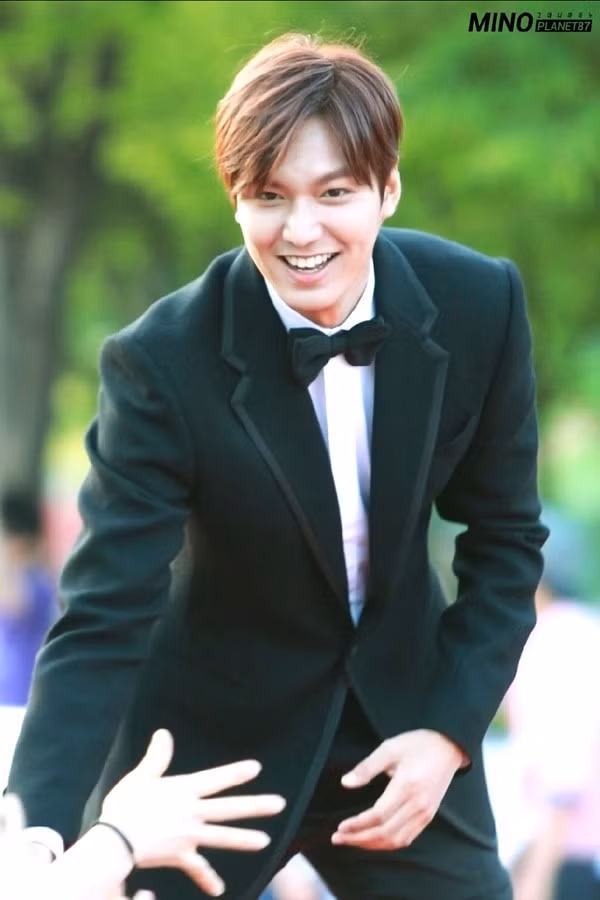 Nam diễn viên đình đám Lee Min Ho cũng góp mặt trong danh sách. Nam diễn viên đình đám Lee Min Ho cũng góp mặt trong danh sách.