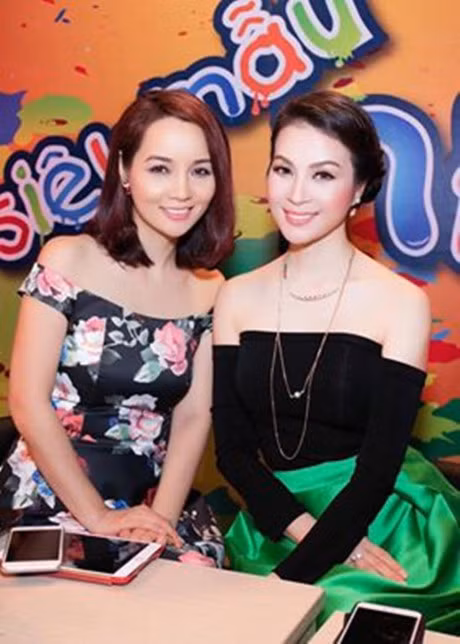 Team Ho Ngoc Ha tung tang o Singapore – Khanh Thi 