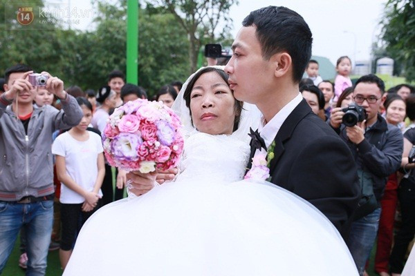 nghen-ngao-truoc-tin-du-chong-co-gai-suy-than-trong-dam-cuoi-co-tich-da-qua-doi (3)-9f537