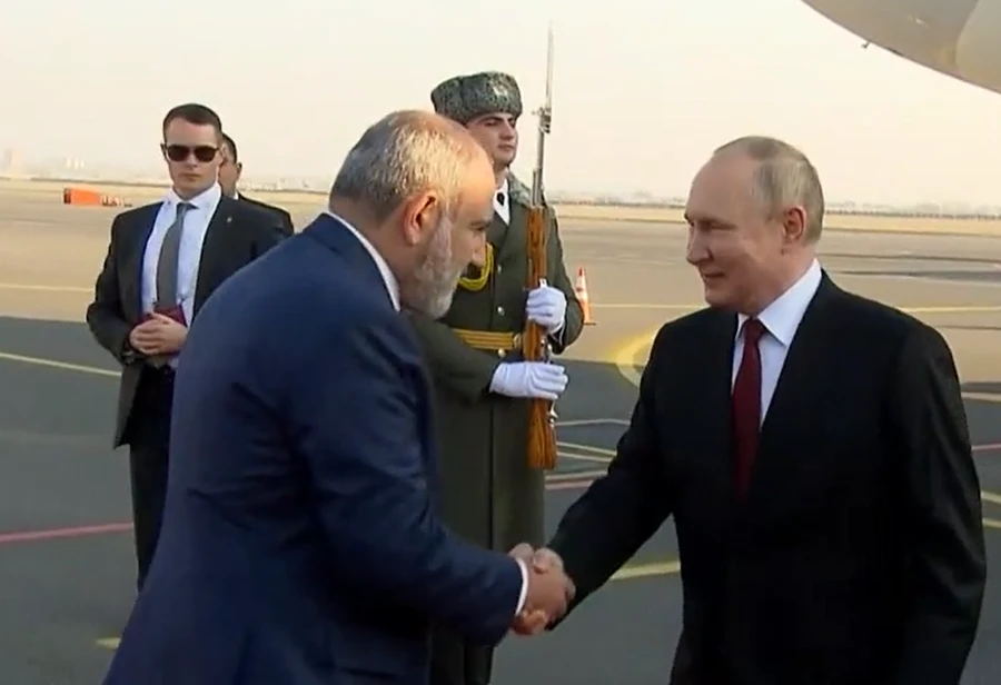 Tổng thống Putin đến Armenia